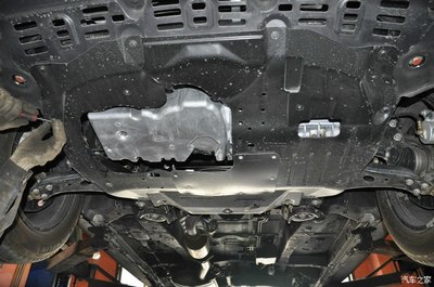比亞迪S7加裝發動機護板與油箱材質探究 一個真實車主的驗證記錄
