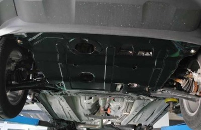 新車加裝底盤護(hù)板 發(fā)動機(jī)的“金鐘罩”還是商家的“增收板”？